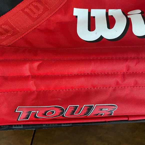 Wilson Sports Shoulder Bag - Picture 6 of 8